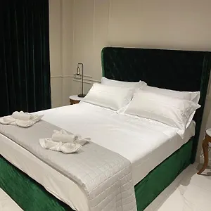 https://apartment-rooms-luxury-siano-joseph.riccione-hotels.org
